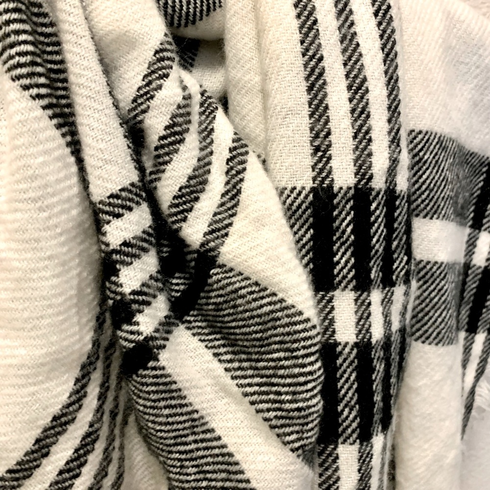 Plaid Wrap Scarf - Picture 7 of 7